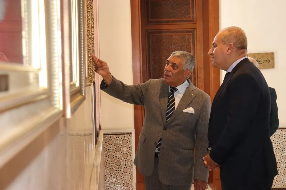 صورة سفير مصر بالمملكة في زيارة لرئيس المحكمة الدستورية